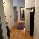 아파트 Cozy Coastal Stay, Near Nature 헬싱키