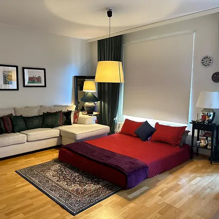 Cozy Coastal Stay, Near Nature 헬싱키
