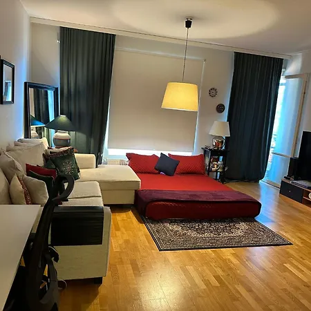 Cozy Coastal Stay, Near Nature * 헬싱키